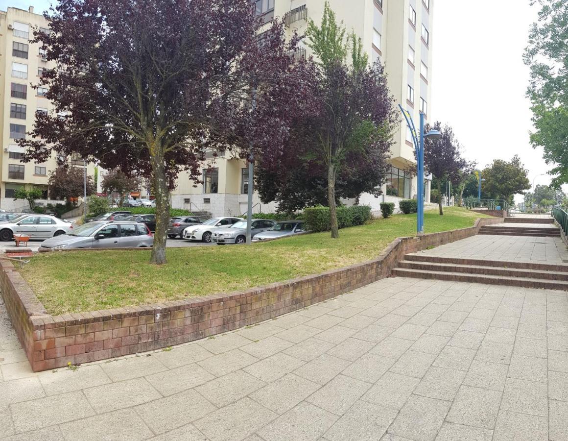 Enjoy Lisbon Cascais Sintra 1200 Metres To Metro Blue Line Sintra Rail Line Free Parking Apartment อามาโดรา ภายนอก รูปภาพ
