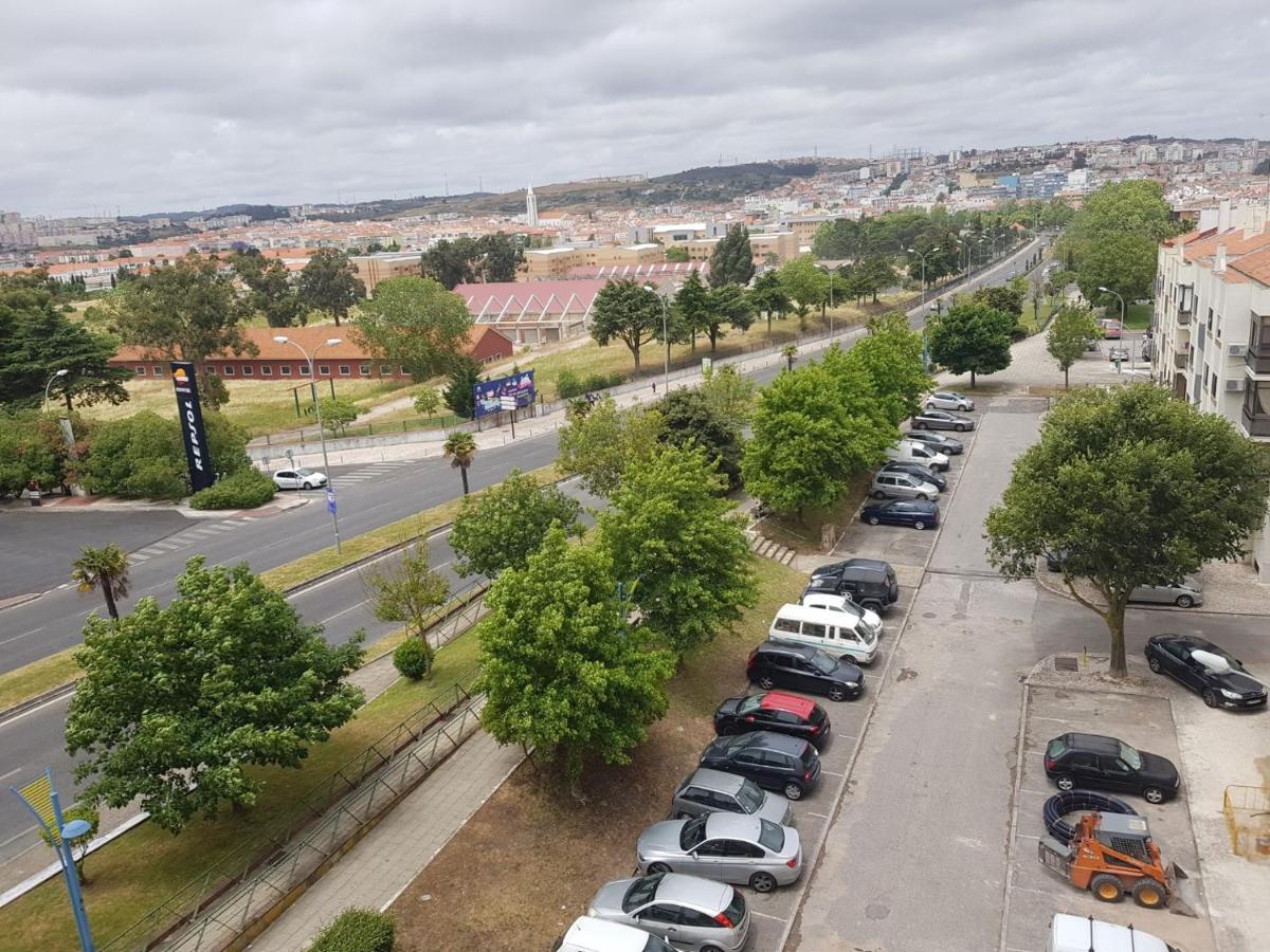 Enjoy Lisbon Cascais Sintra 1200 Metres To Metro Blue Line Sintra Rail Line Free Parking Apartment อามาโดรา ภายนอก รูปภาพ