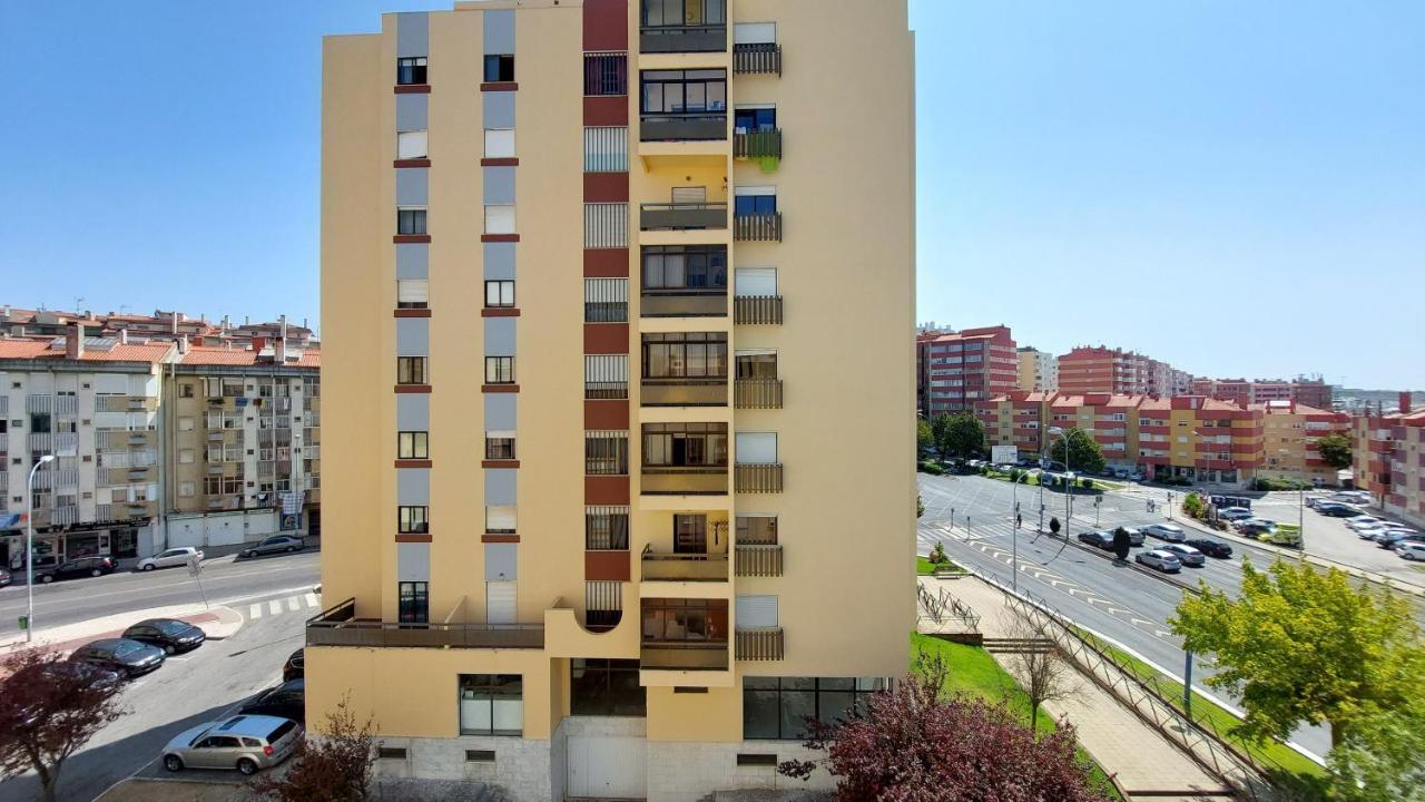 Enjoy Lisbon Cascais Sintra 1200 Metres To Metro Blue Line Sintra Rail Line Free Parking Apartment อามาโดรา ภายนอก รูปภาพ