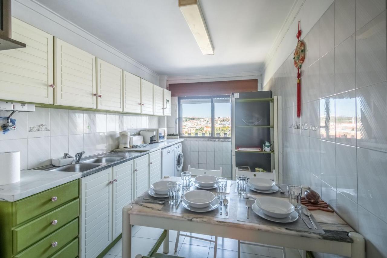 Enjoy Lisbon Cascais Sintra 1200 Metres To Metro Blue Line Sintra Rail Line Free Parking Apartment อามาโดรา ภายนอก รูปภาพ