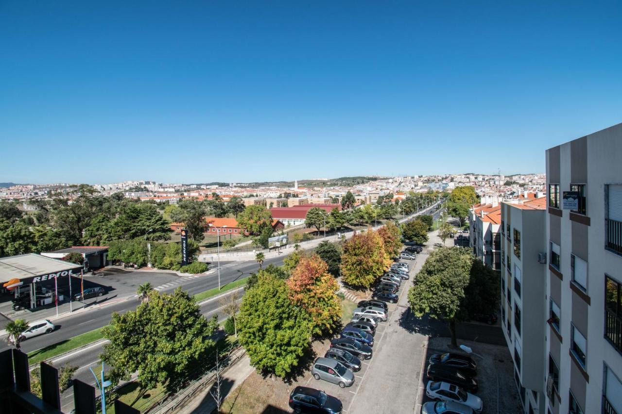 Enjoy Lisbon Cascais Sintra 1200 Metres To Metro Blue Line Sintra Rail Line Free Parking Apartment อามาโดรา ภายนอก รูปภาพ