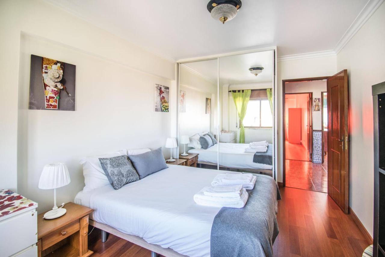 Enjoy Lisbon Cascais Sintra 1200 Metres To Metro Blue Line Sintra Rail Line Free Parking Apartment อามาโดรา ภายนอก รูปภาพ