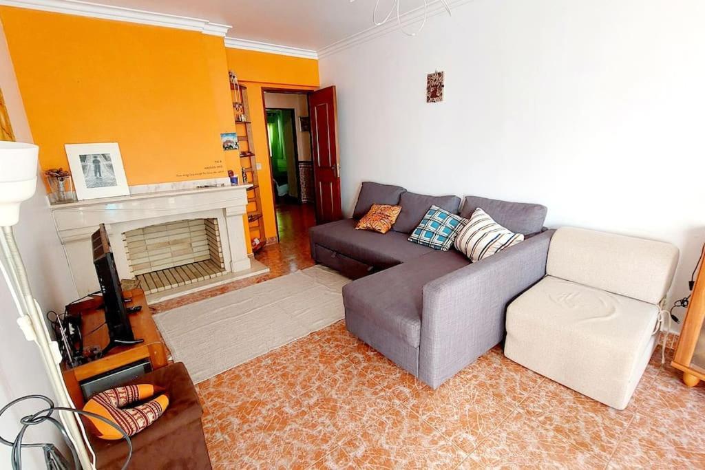 Enjoy Lisbon Cascais Sintra 1200 Metres To Metro Blue Line Sintra Rail Line Free Parking Apartment อามาโดรา ภายนอก รูปภาพ